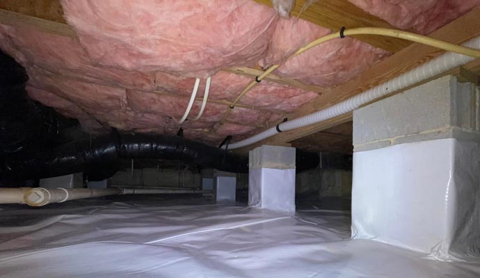 Insulated crawl space