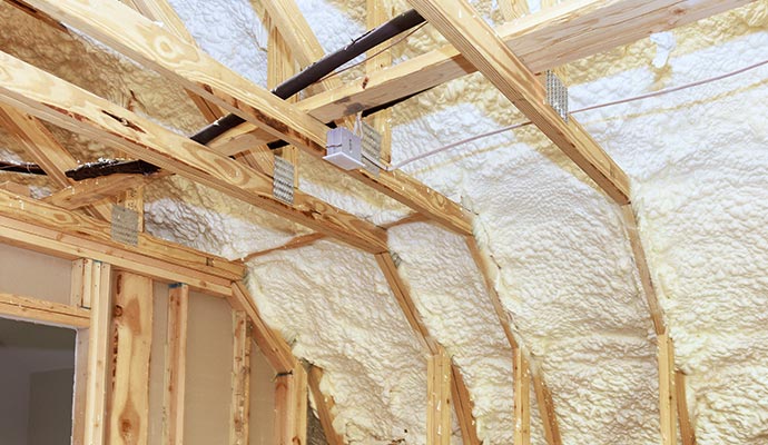 Insulated crawl space using spray foam