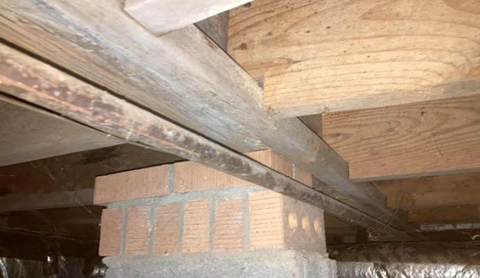 Crawlspace beam support pier